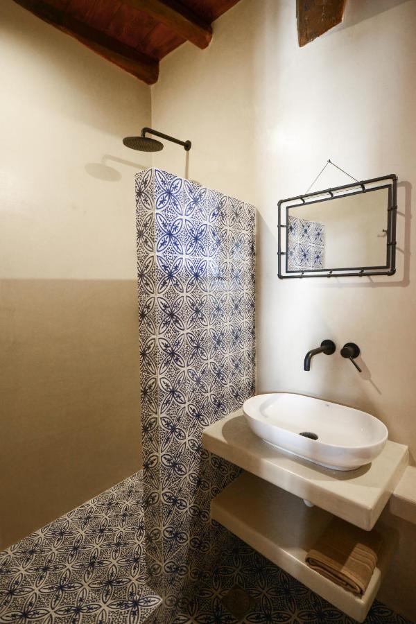Castrum Traditional Sunset Suites Plaka  Exterior photo