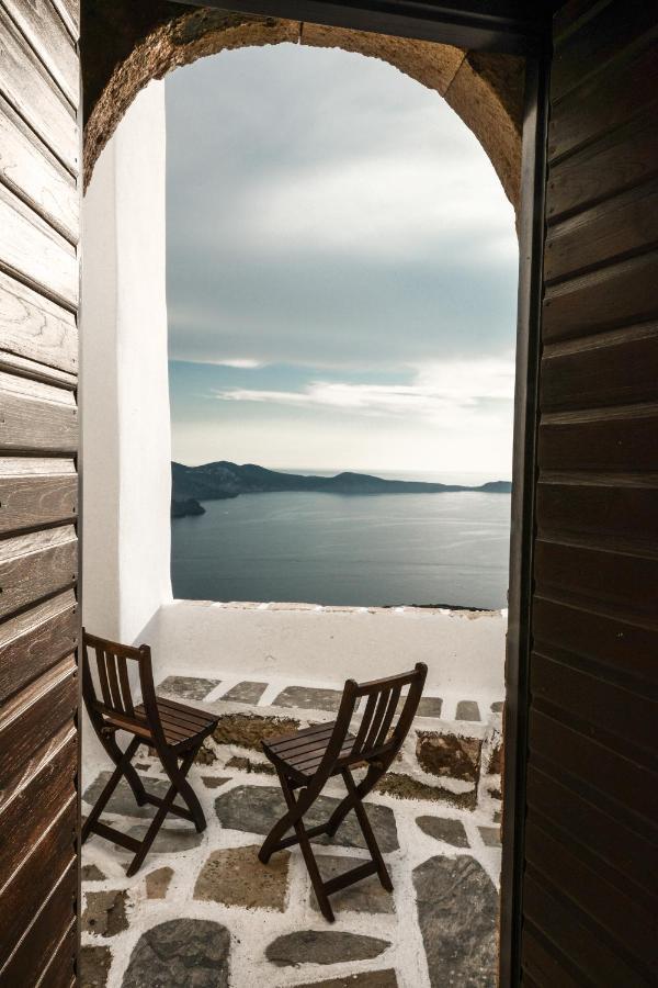 Castrum Traditional Sunset Suites Plaka  Exterior photo